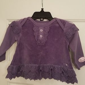 Naartjie Baby two-piece outfit w/booties.